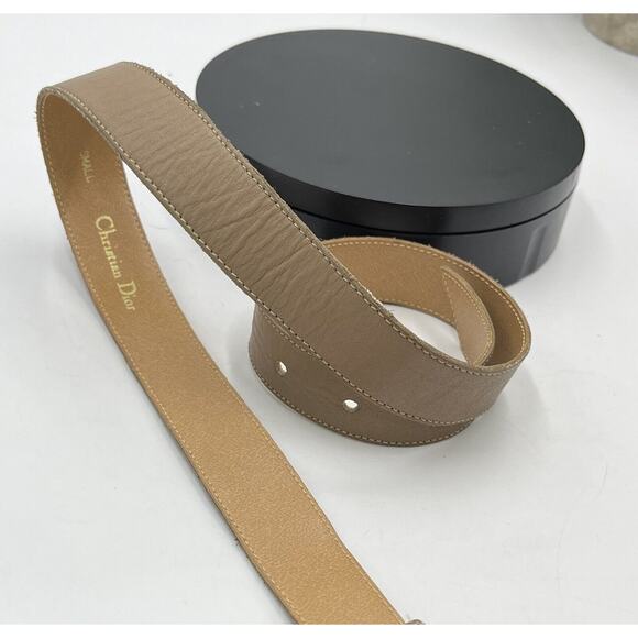 Christian Dior Tan Leather Belt Gold Tone Enamel Logo Buckle Sz Sm 30” - Picture 13 of 16